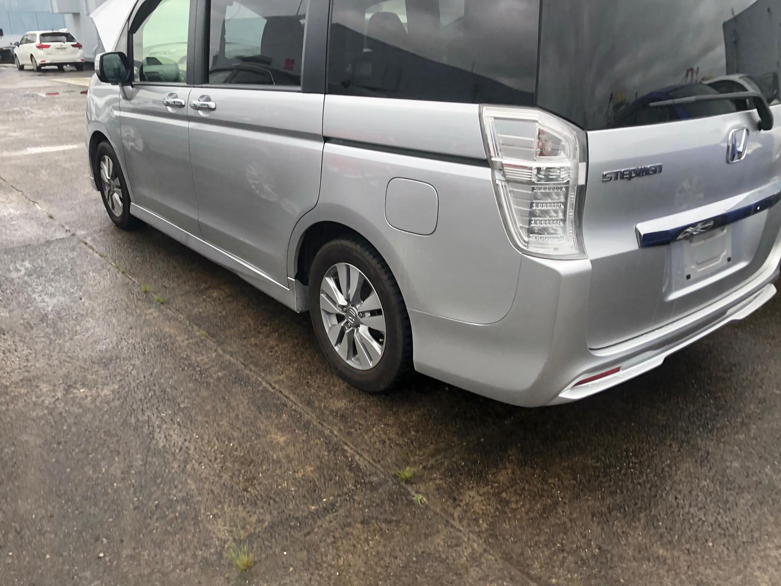 2012 Honda Stepwagon